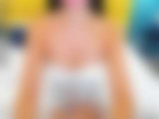 Live cam show with JenniferMunoz - Lean on Camsoda