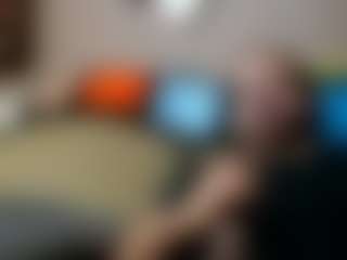 pj7414's Live Sex Cam Show