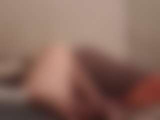 Live cam show with pj7414 - Bedroom on AdultVida.com
