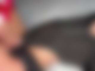 Live cam show with BarbieMcintyde - Ahegao on Camming Site