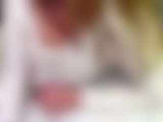 Live cam show with BarbieMcintyde - Play on Camming Site