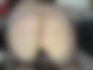 esmeralda-milf's Live Sex Cam Show