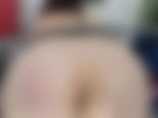esmeralda-milf's Live Sex Cam Show