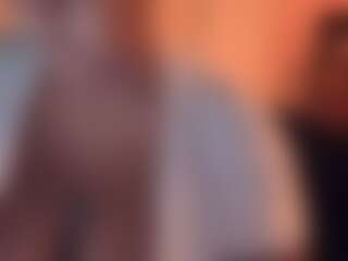 Submissive Aries's Live Sex Cam Show