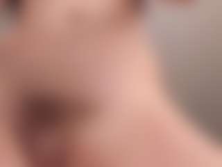 Live cam show with bigclitti - Big Clit on realtime-chat
