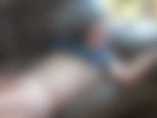hugh-grection1's Live Sex Cam Show