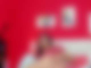 IsaSquirt's Live Sex Cam Show