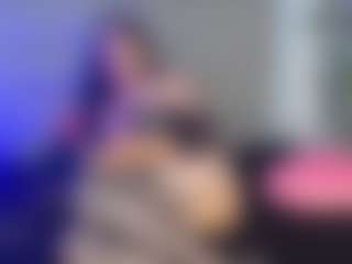 Live cam show with Ivone - Cumshot on Camsoda