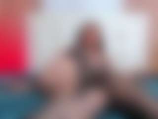 Live cam show with Ivone - Cumshot on Camsoda