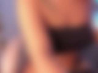 Live cam show with nathasha-ebony - Body Massage on SpunkLive