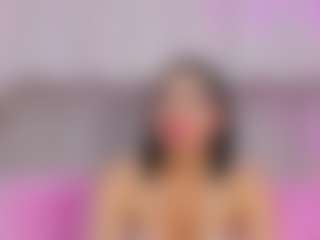 Live cam show with Katemoos - Nerd on 1on1-livenow