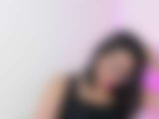 Live cam show with Katemoos - Girly on Sweet Sext