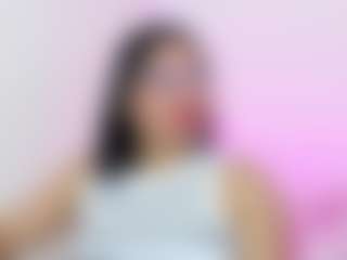 Live cam show with Katemoos - Teen (18+) on TeamSkeetLive