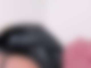 Live cam show with Katemoos - Bra on TottyGirls