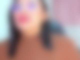 Live cam show with Katemoos - Public Brown Hair on CSO-WL