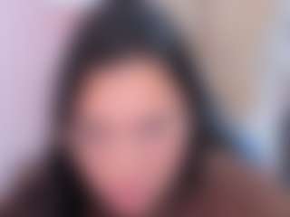 Live cam show with Katemoos - College Brown Hair on livesexfox.com