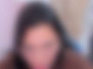 Katemoos's Live Sex Cam Show