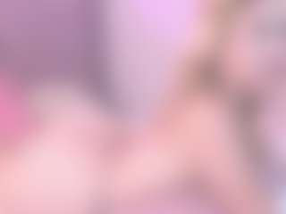 Live cam show with Lia - Striptease on madthumbs