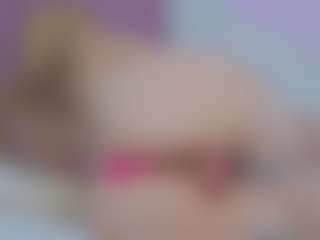 Live cam show with Lia - Blonde Hair on Camsoda