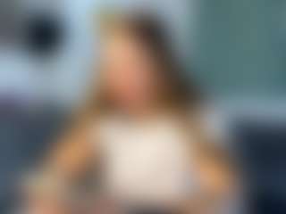 Live cam show with Miley-and-Michael - Spanking on Camsoda