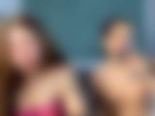 Live cam show with Miley-and-Michael - Tittyfuck on AdultVida.com