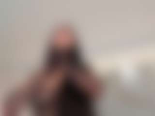 Live cam show with SolAvelar - Handjob on LiveSexCams6
