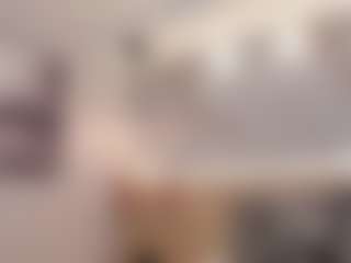 Live-Cam-Show mit SolAvelar - Flashing auf Camsoda