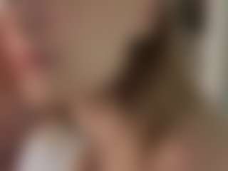 Live cam show with Sue-Holland - Blue Eyes on xxxlivecams.org
