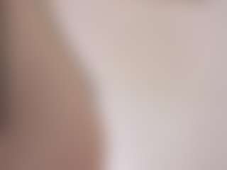 Live cam show with Sue-Holland - Blue Eyes on Gym Cam Girls