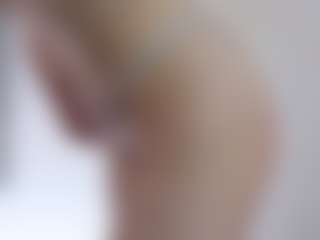 Live cam show with Sue-Holland - Small Tits on https://playwithruby.com