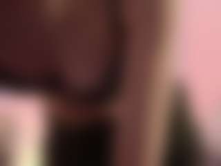 Live cam show with Sue-Holland - Camel Toe on Camsoda