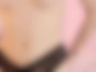 Live cam show with Sue-Holland - Camel Toe on TeamSkeetLive
