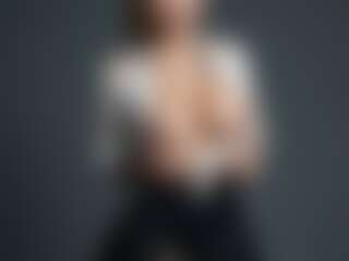 Aliraa's Live Sex Cam Show