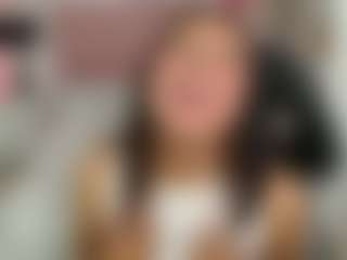 Live cam show with Maia Reficco - Pantyoff on StripNow