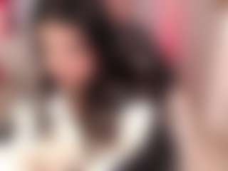 Live cam show with Maia Reficco - Pantyhose on camwithhim.com