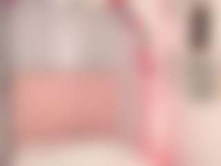 Live cam show with Maia Reficco - Pantyoff on xplaylive.com