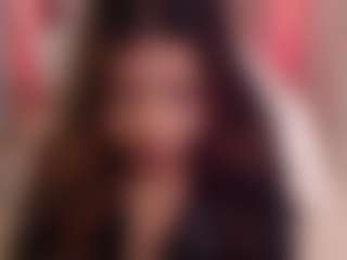 Live cam show with Maia Reficco - Petite on chickslive.net