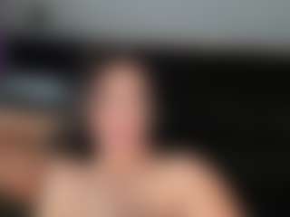 VALERY DUGLASS's Live Sex Cam Show