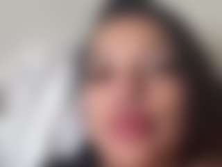 VALERY DUGLASS's Live Sex Cam Show