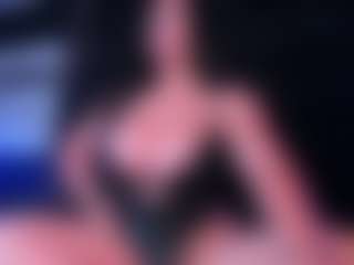 Live cam show with VALERY - Shaved Pussy on AdultVida.com