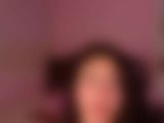 Live cam show with Camiilaa-torres - Granny on friskycurves.com