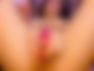 Live cam show with Camiilaa-torres - Public on Dare Cams