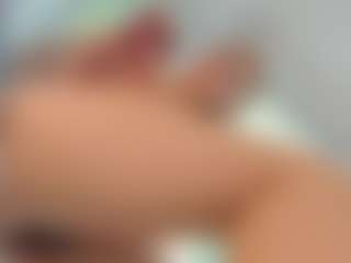 Ella-Vee's Live Sex Cam Show