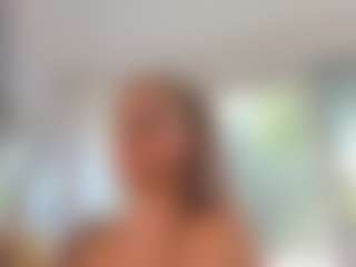 Ella-Vee's Live Sex Cam Show