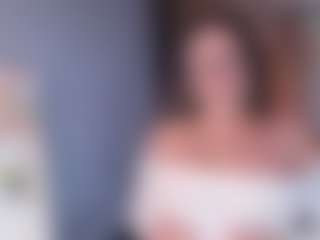 Live cam show with KateMoorex - Lush MILF on Soda Cam