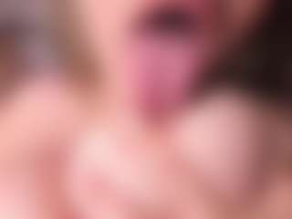 Kate Moorex's Live Sex Cam Show
