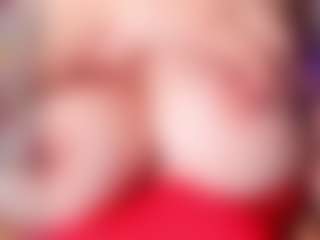 Kate Moorex MILF webcam performer live streaming