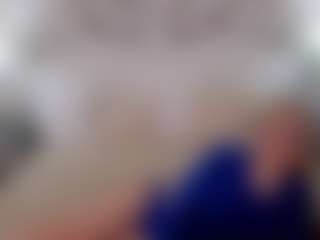 Live cam show with MissBlondy - Sexydance on CamClone