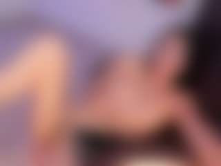 Live cam show with amara-fox - Brown Hair on AdultVida.com