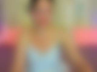 Live cam show with MissRossi - Body Massage on Camming Site